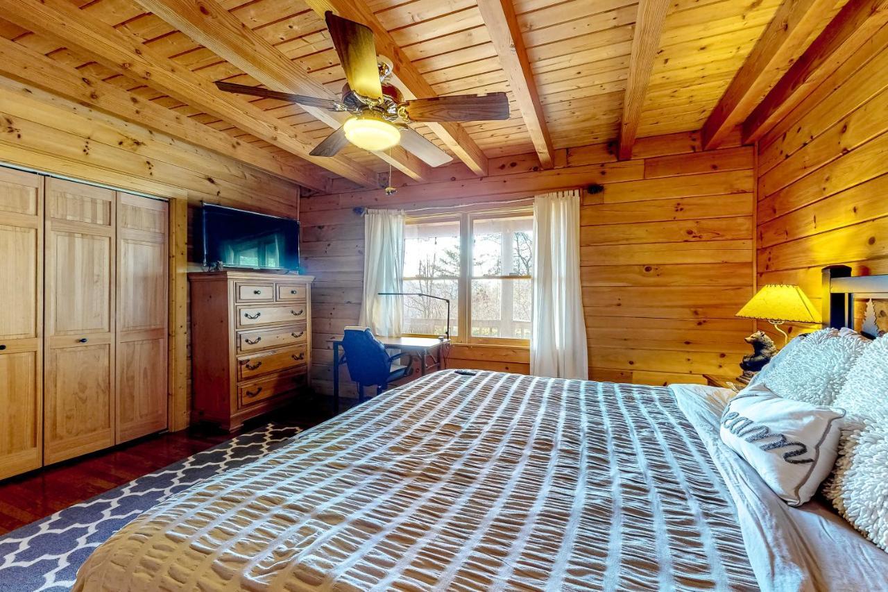 Lazy Bear Lodge Sevierville Ngoại thất bức ảnh