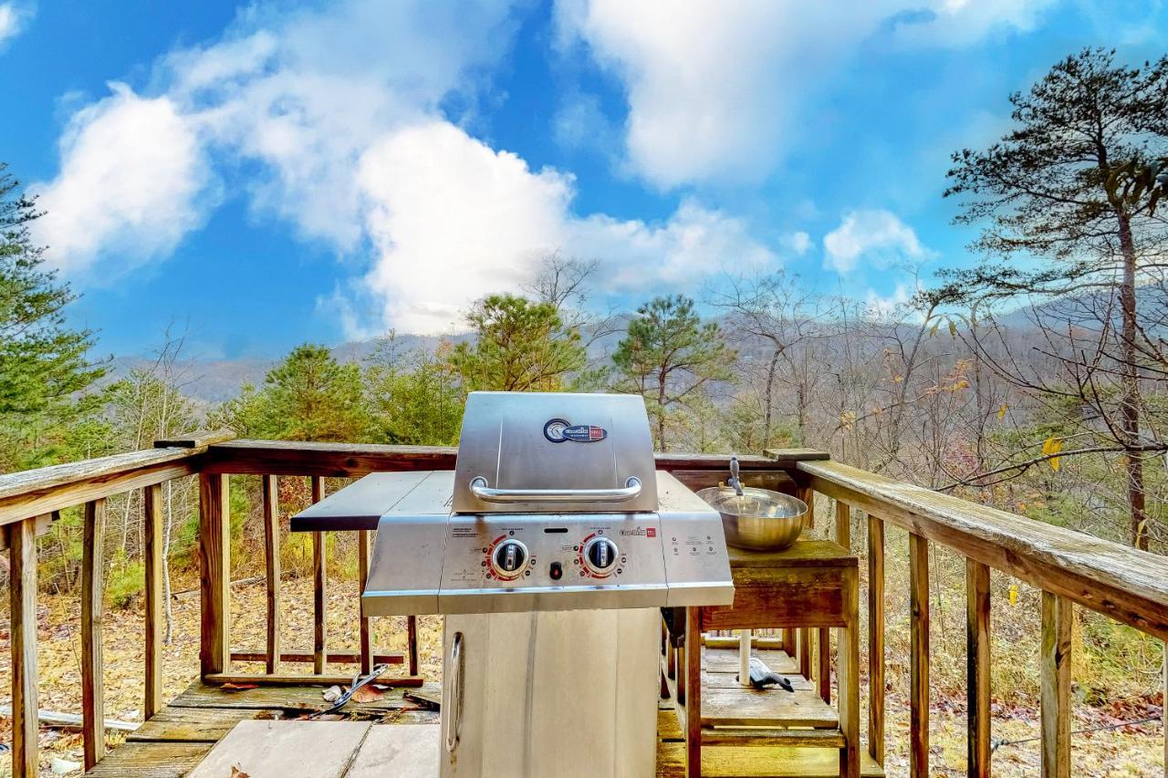 Lazy Bear Lodge Sevierville Ngoại thất bức ảnh